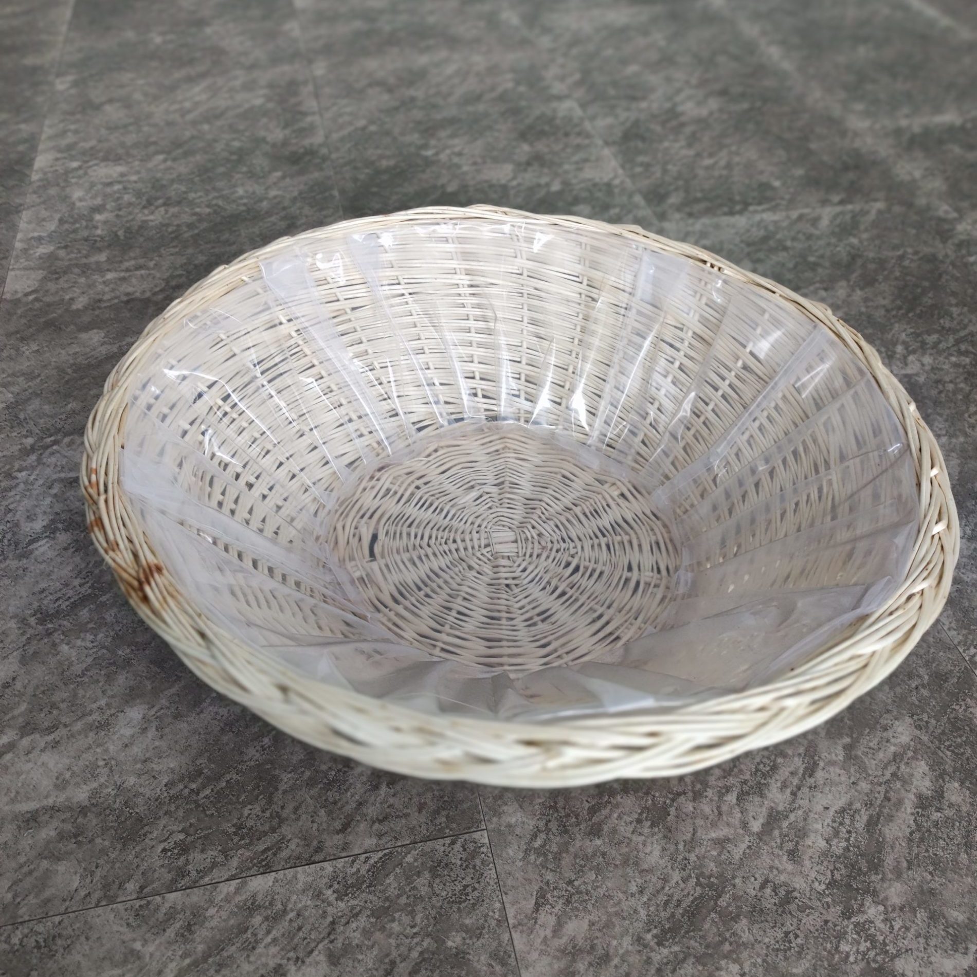 großer Weidenkorb-Schale rund, ø730mm (im Vergleich zu unbeschädigter Ware 30% günstiger)