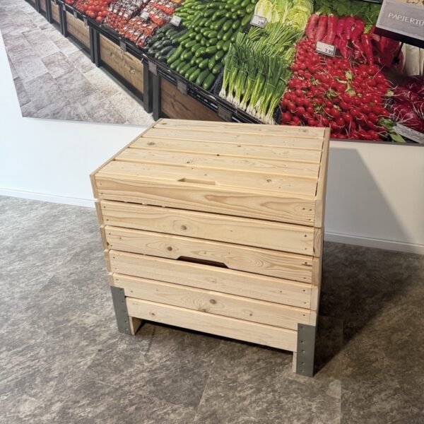 Holzkiste mit Deckel (nur solange der Vorrat reicht)